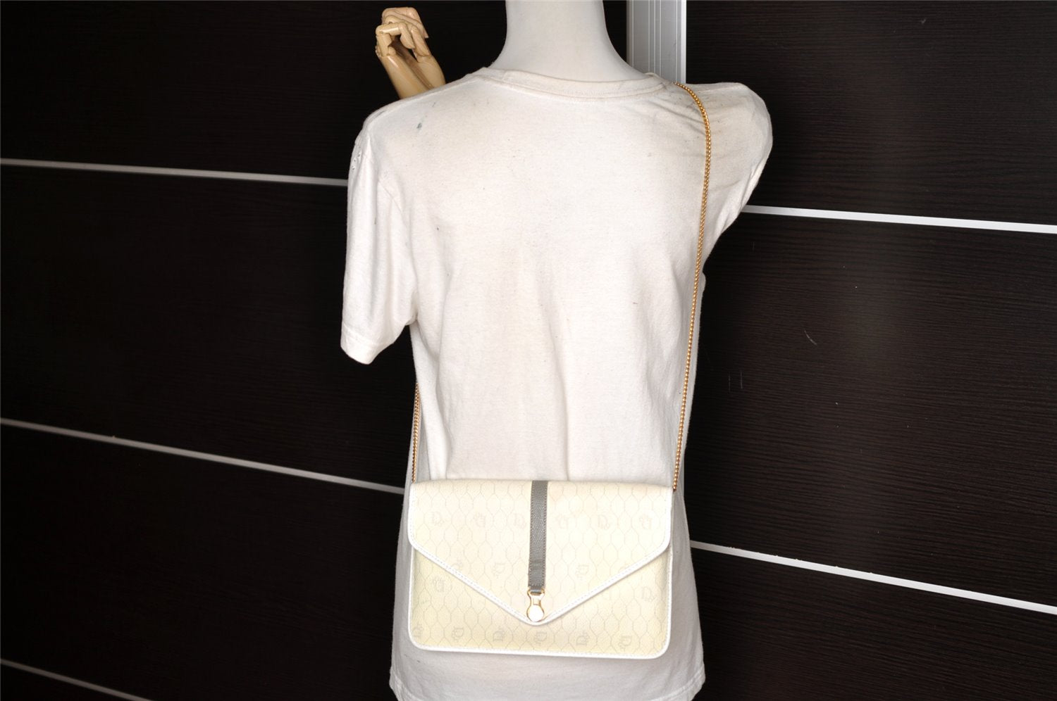 Authentic Christian Dior Honeycomb Chain Shoulder Bag PVC Leather White 1079K