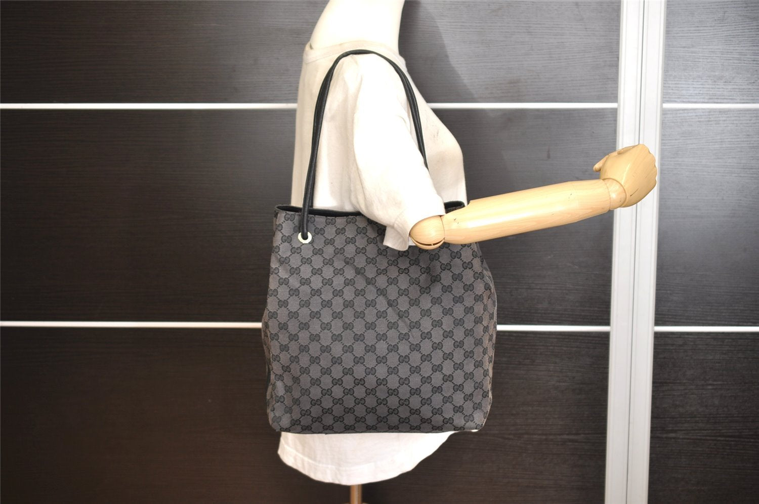 Authentic GUCCI Vintage Shoulder Tote Bag GG Canvas Leather 257275 Black 1085K