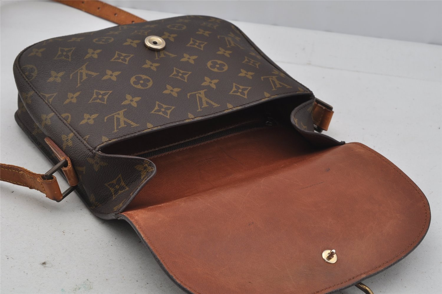 Authentic Louis Vuitton Monogram Saint Cloud GM M51242 Shoulder Cross Bag 1089J