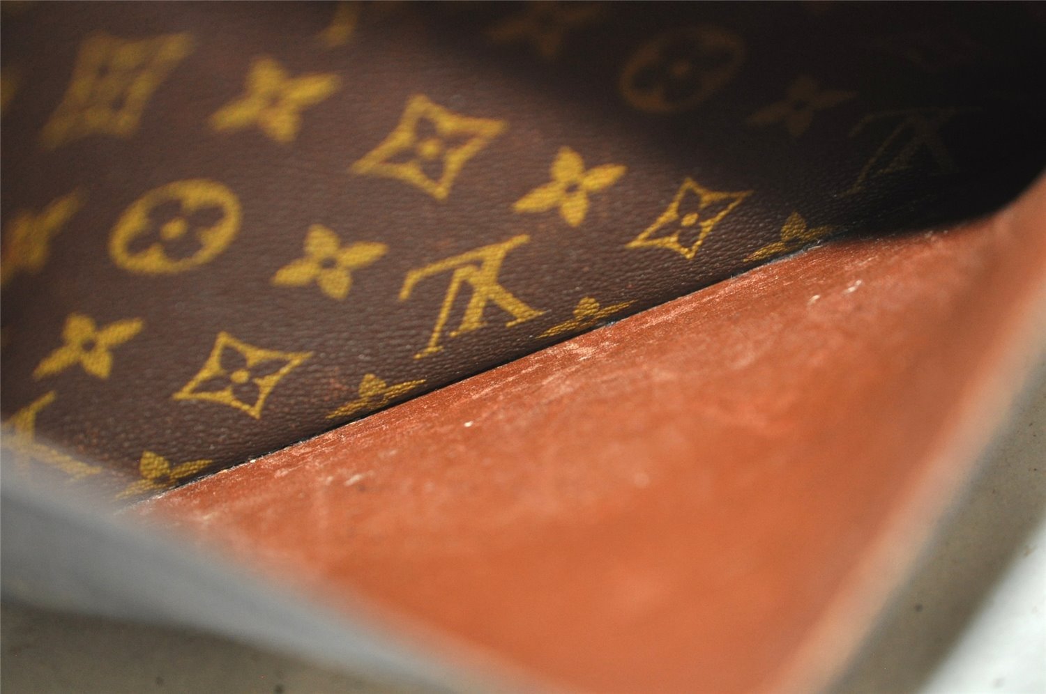 Authentic Louis Vuitton Monogram Saint Cloud GM M51242 Shoulder Cross Bag 1089J