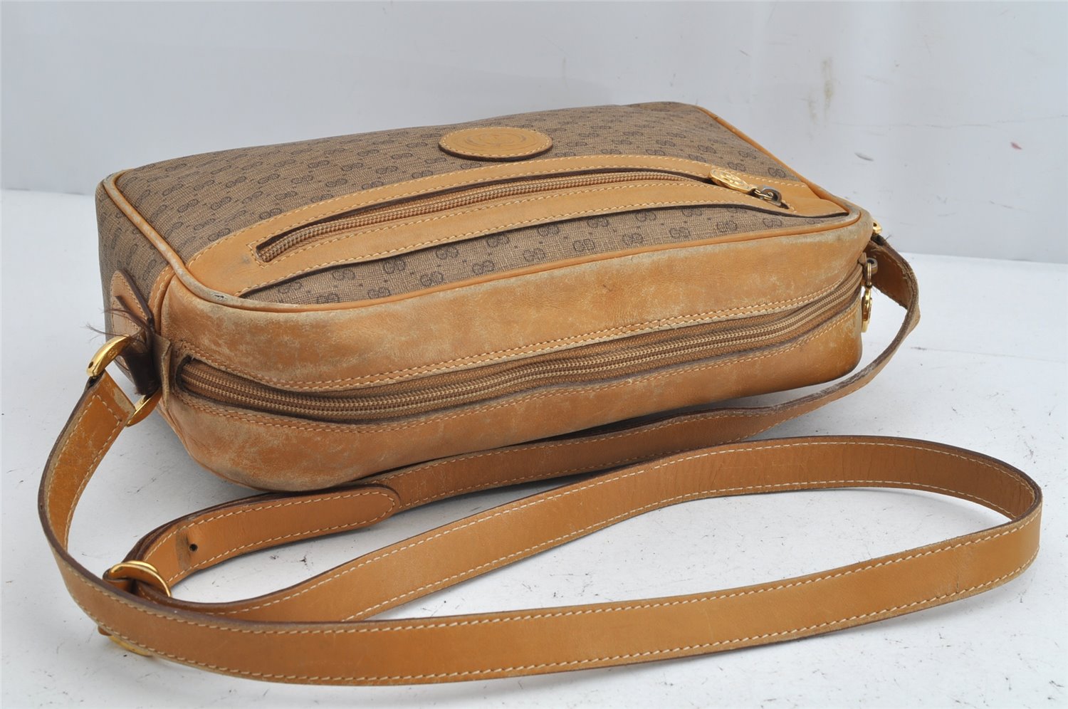 Authentic GUCCI Micro GG PVC Leather Shoulder Cross Body Bag Purse Brown 1091K