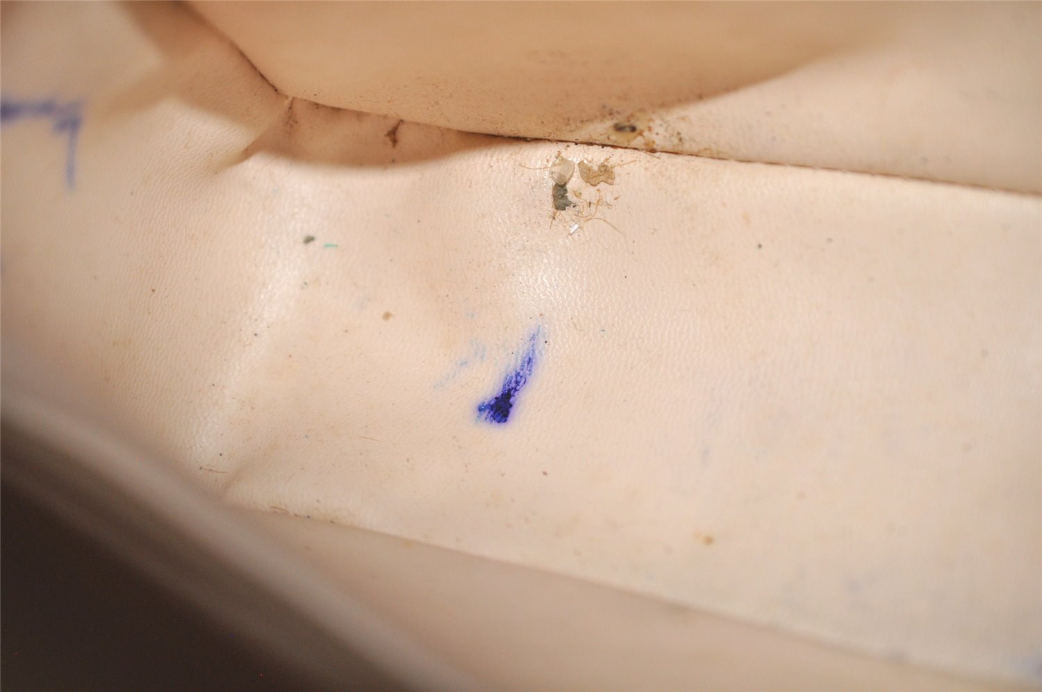 Authentic GUCCI Micro GG PVC Leather Shoulder Cross Body Bag Purse Brown 1091K