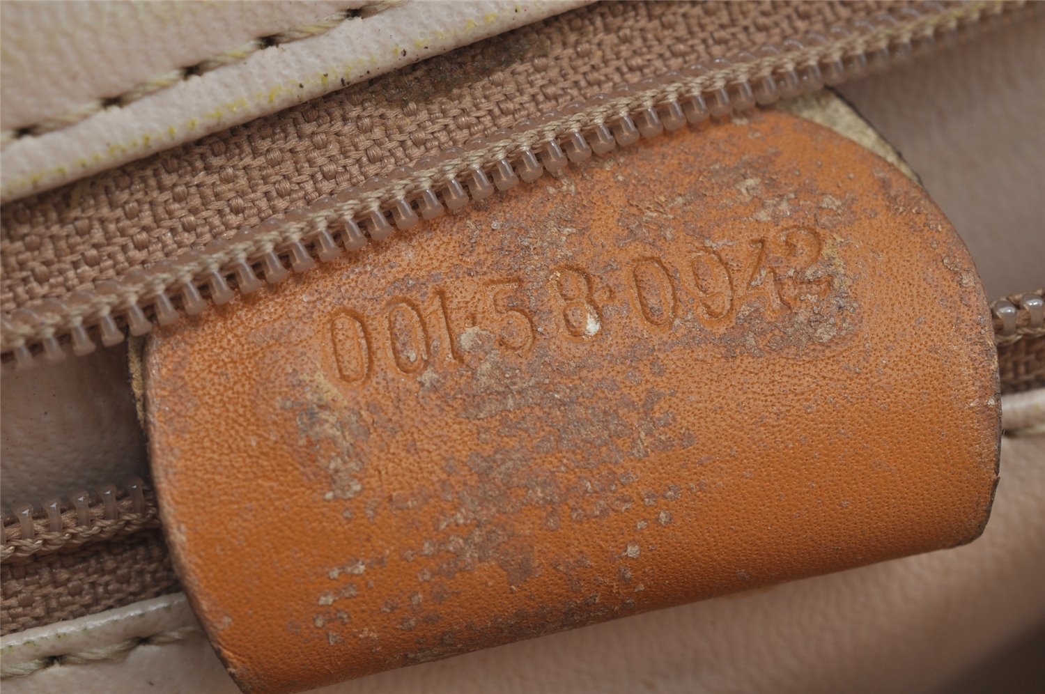 Authentic GUCCI Micro GG PVC Leather Shoulder Cross Body Bag Purse Brown 1091K