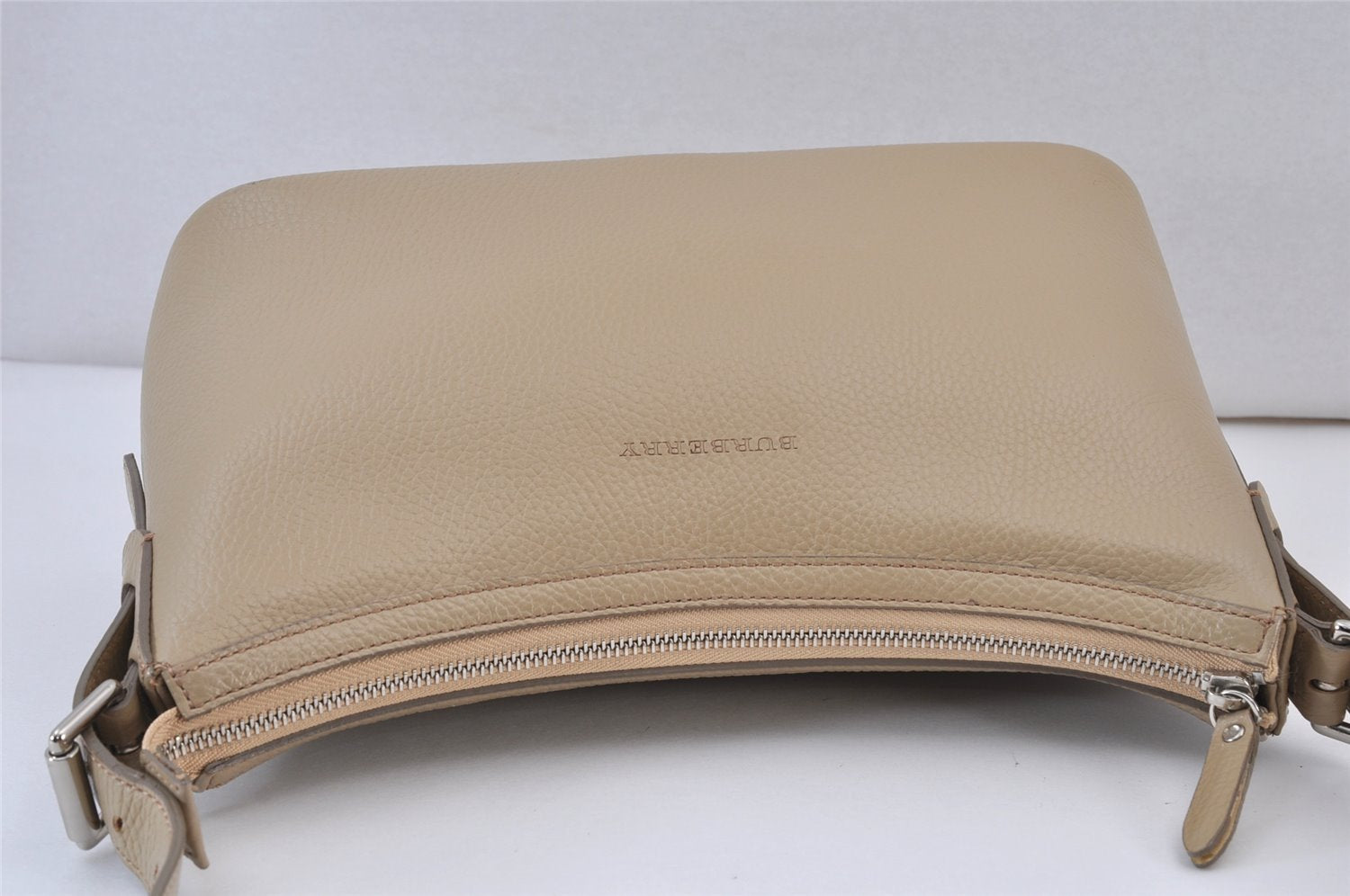 Authentic BURBERRY Vintage Leather Shoulder Hand Bag Purse Beige 1093K