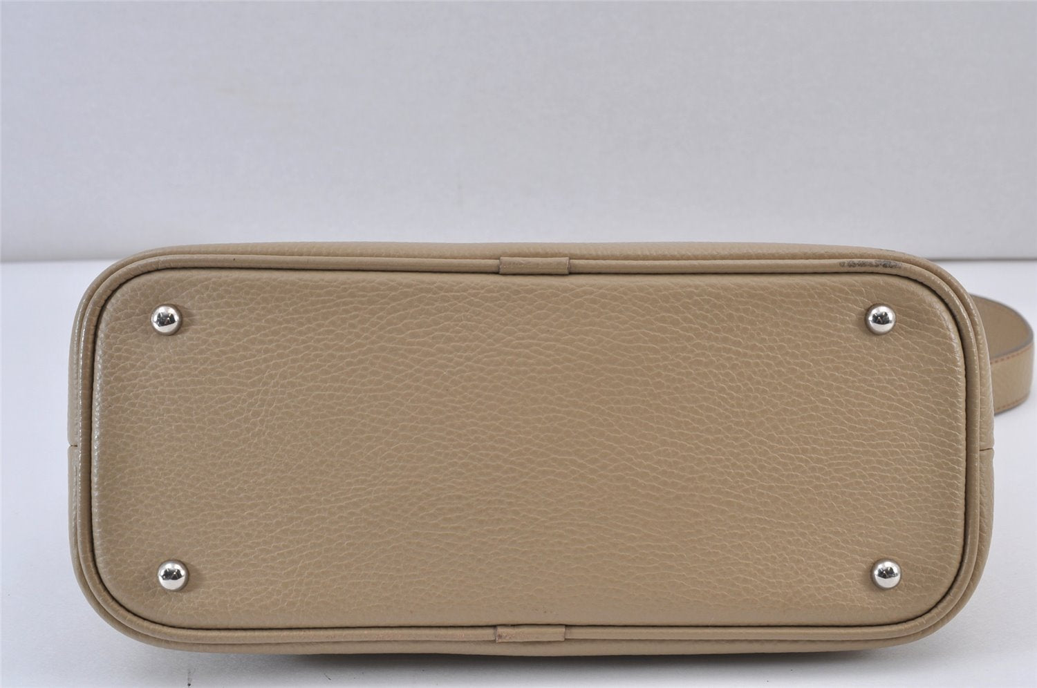 Authentic BURBERRY Vintage Leather Shoulder Hand Bag Purse Beige 1093K