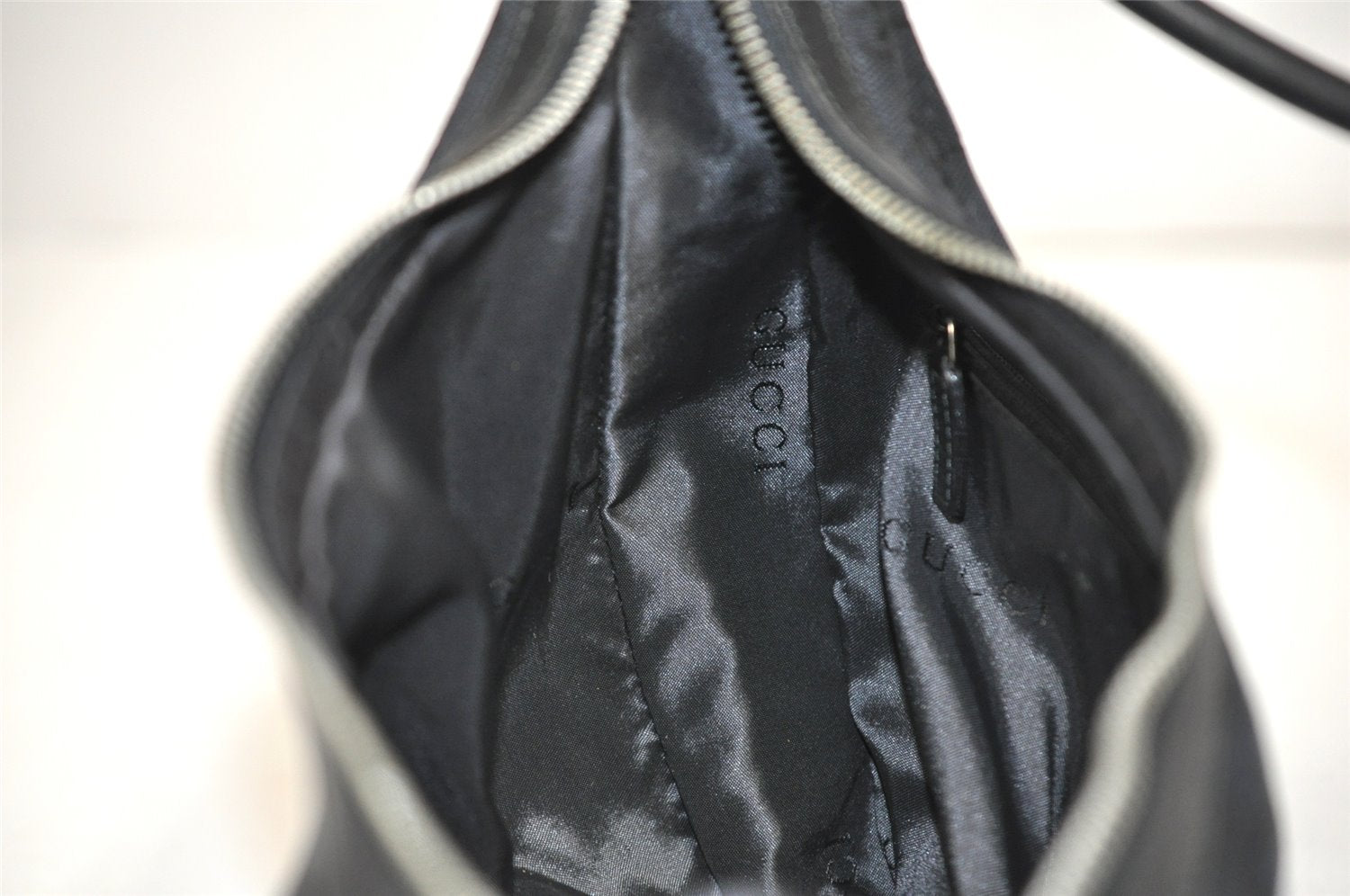 Authentic GUCCI Shoulder Hand Bag Purse GG Canvas Leather 0013812 Black 1094K