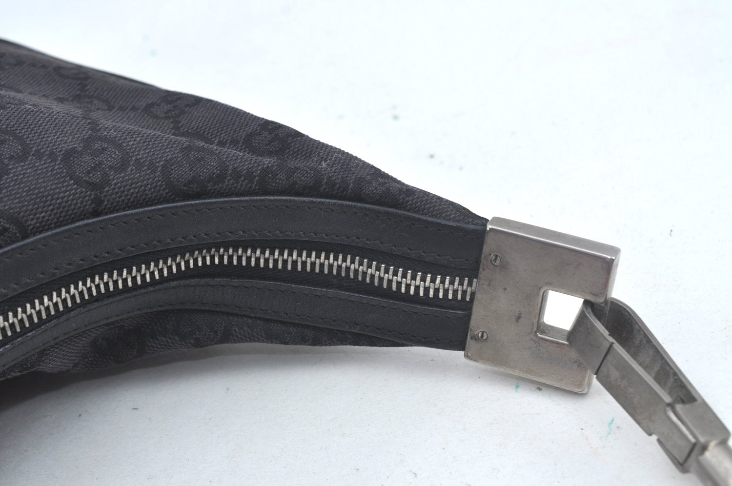 Authentic GUCCI Shoulder Hand Bag Purse GG Canvas Leather 0013812 Black 1096J