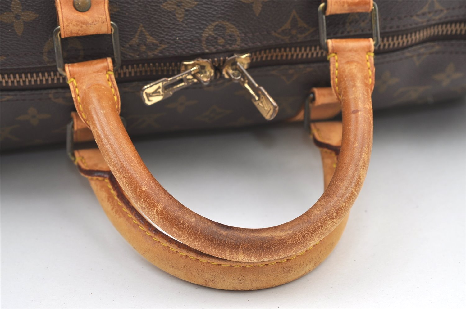 Authentic Louis Vuitton Monogram Keepall 50 Travel Boston Bag M41426 LV 1100K