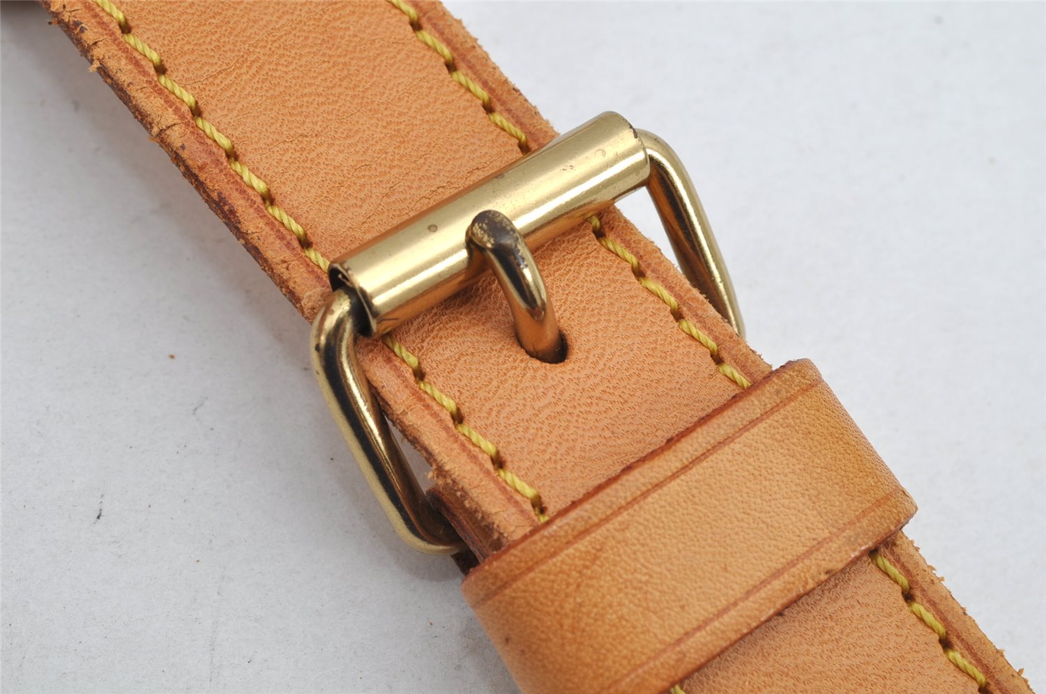 Authentic Louis Vuitton Leather Shoulder Strap Beige 36-42.7