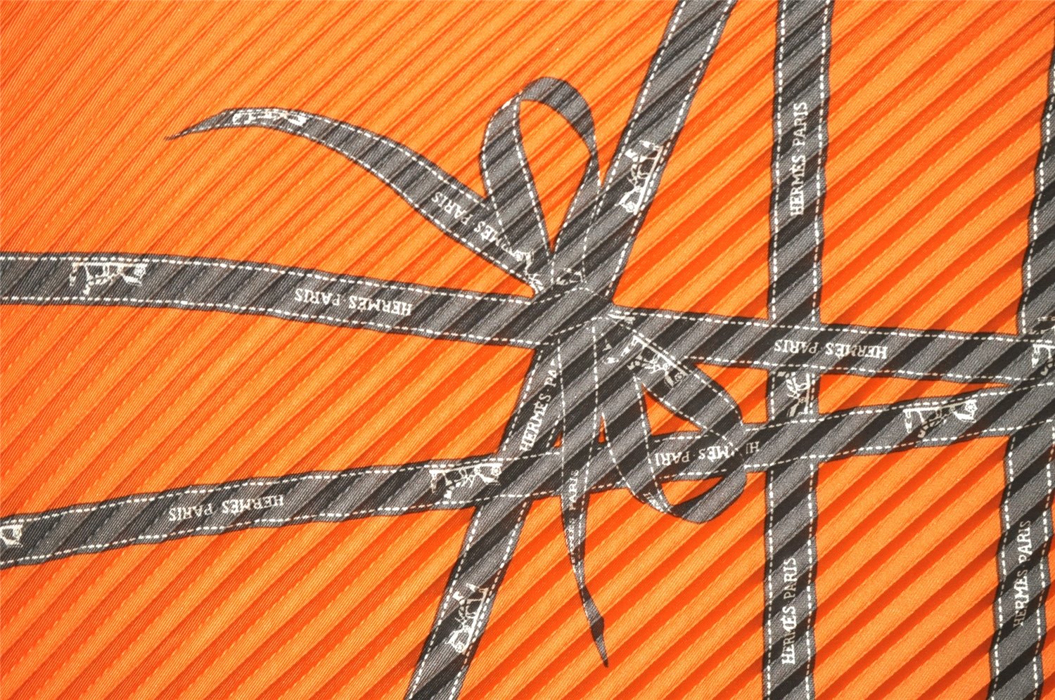 Authentic HERMES Pleats Scarf 