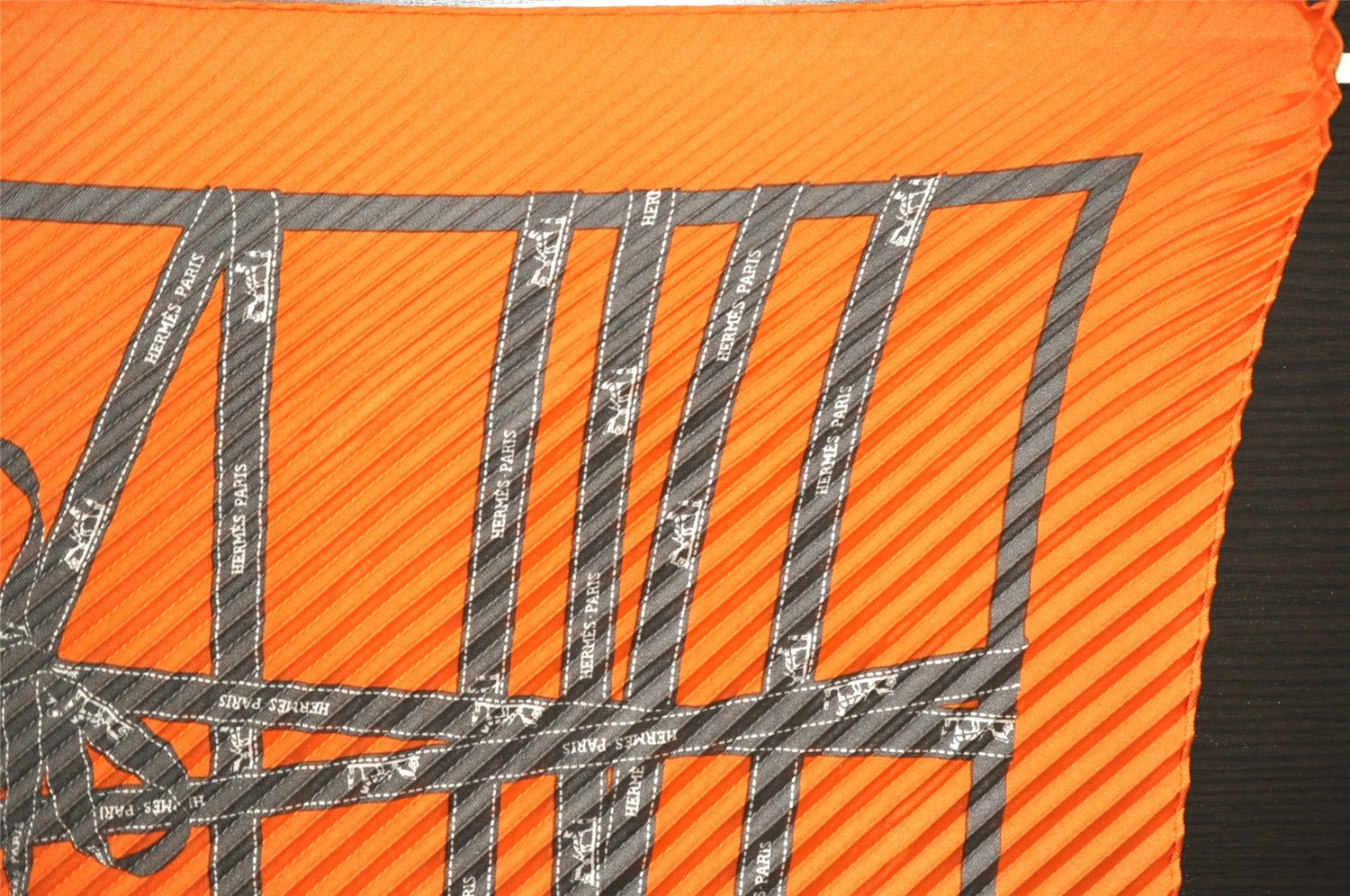 Authentic HERMES Pleats Scarf 