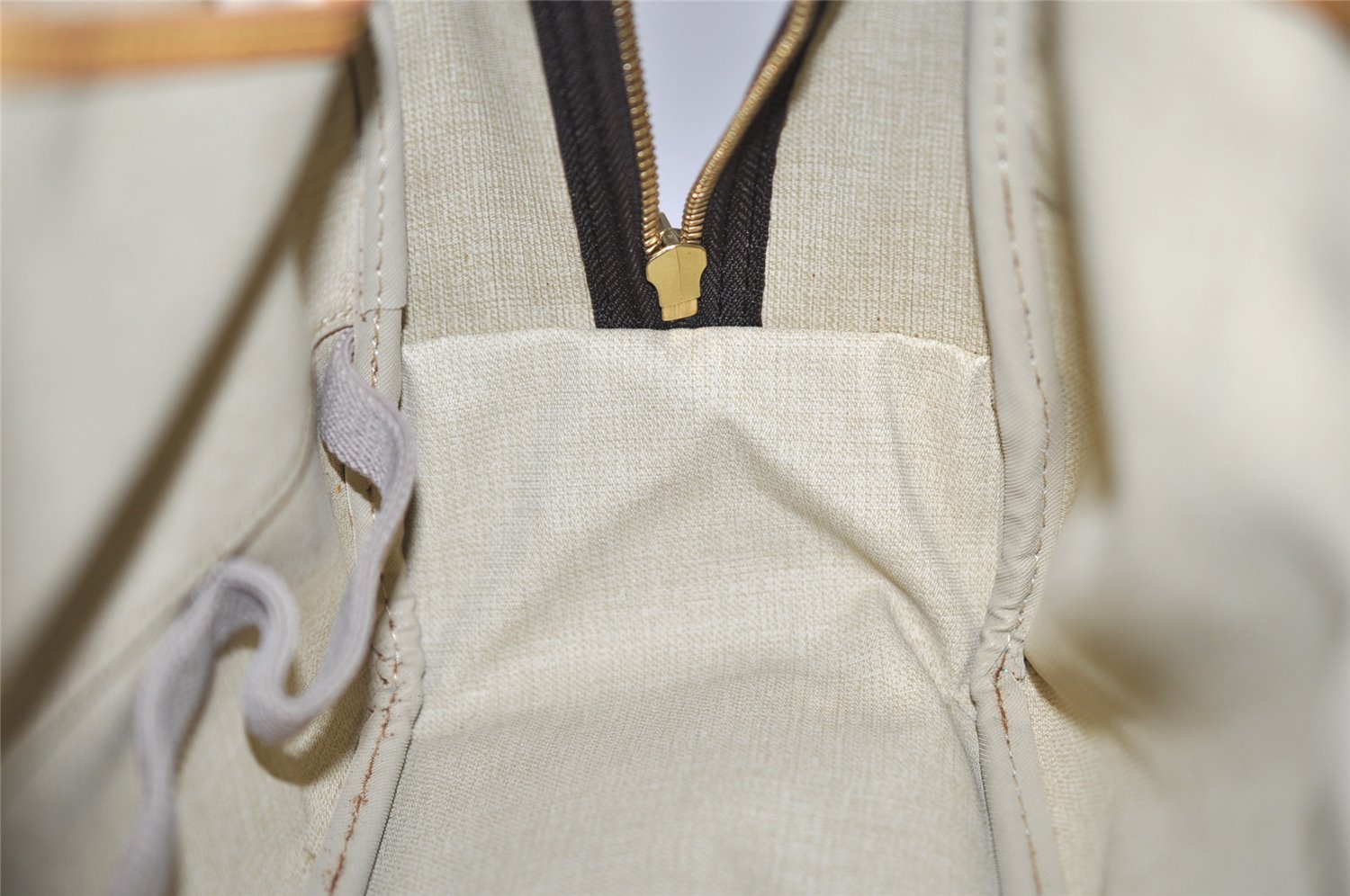 Authentic Louis Vuitton Monogram Deauville Hand Bag M47270 LV 1115K