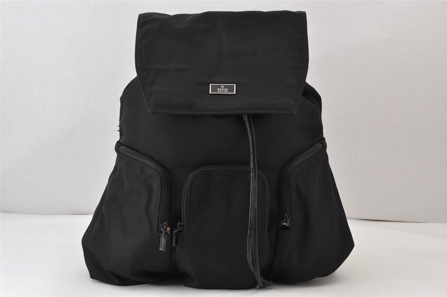 Authentic GUCCI Vintage Drawstring Backpack Nylon Leather Black 1122K