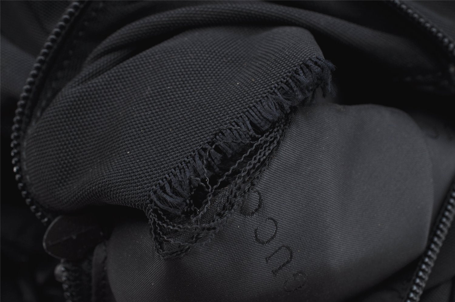 Authentic GUCCI Vintage Drawstring Backpack Nylon Leather Black 1122K