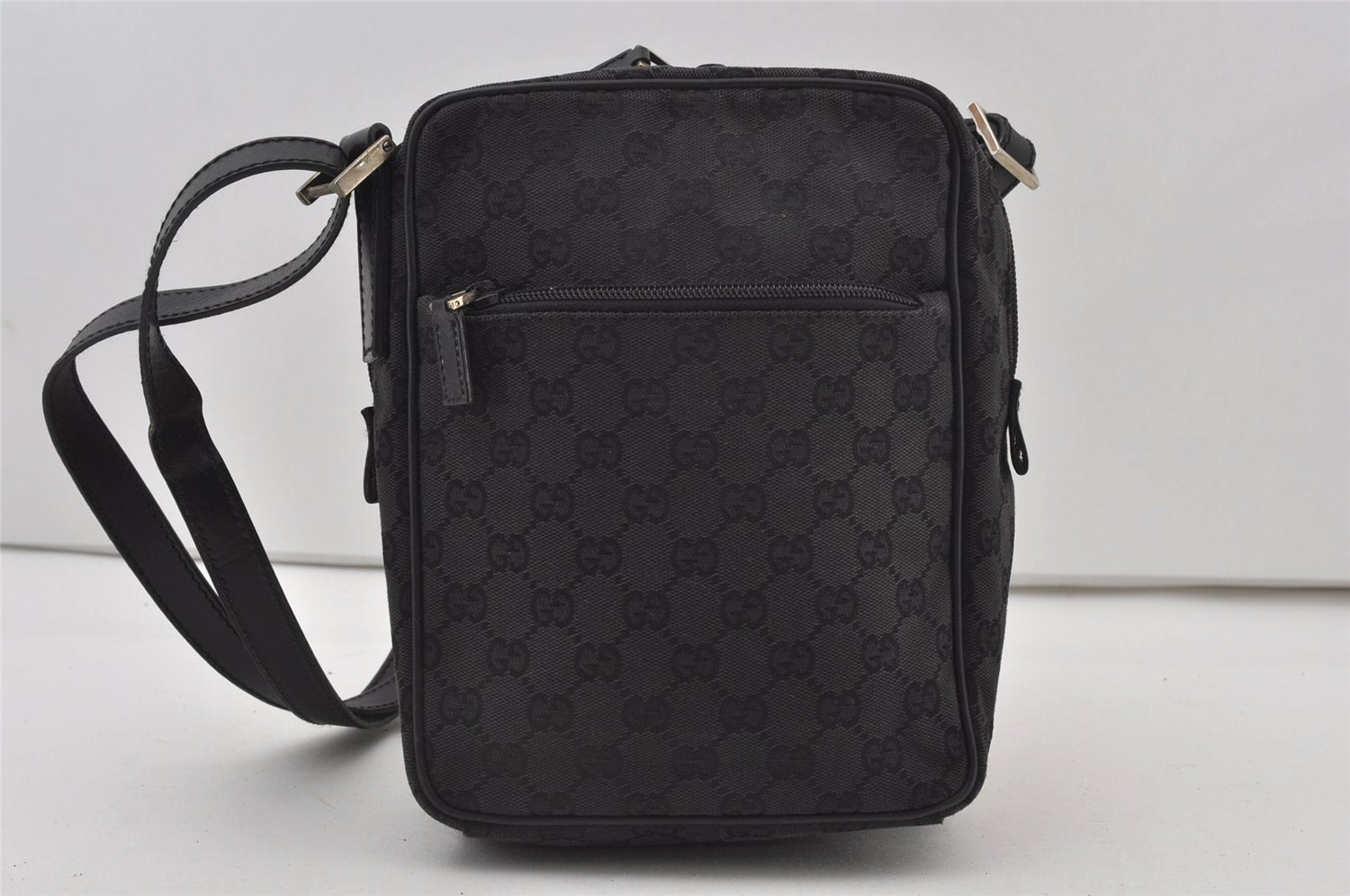 Authentic GUCCI Shoulder Cross Body Bag GG Canvas Leather 0181612 Black 1125J