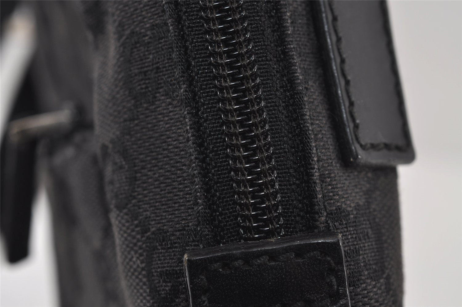 Authentic GUCCI Shoulder Cross Body Bag GG Canvas Leather 0181612 Black 1125J