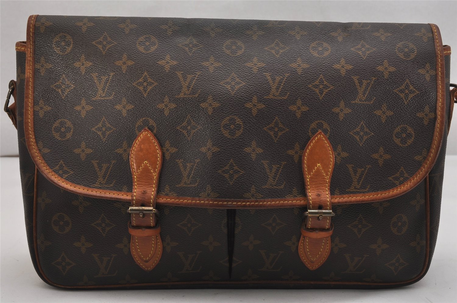 Authentic Louis Vuitton Monogram Gibeciere GM Shoulder Cross Bag M42246 LV 1125K