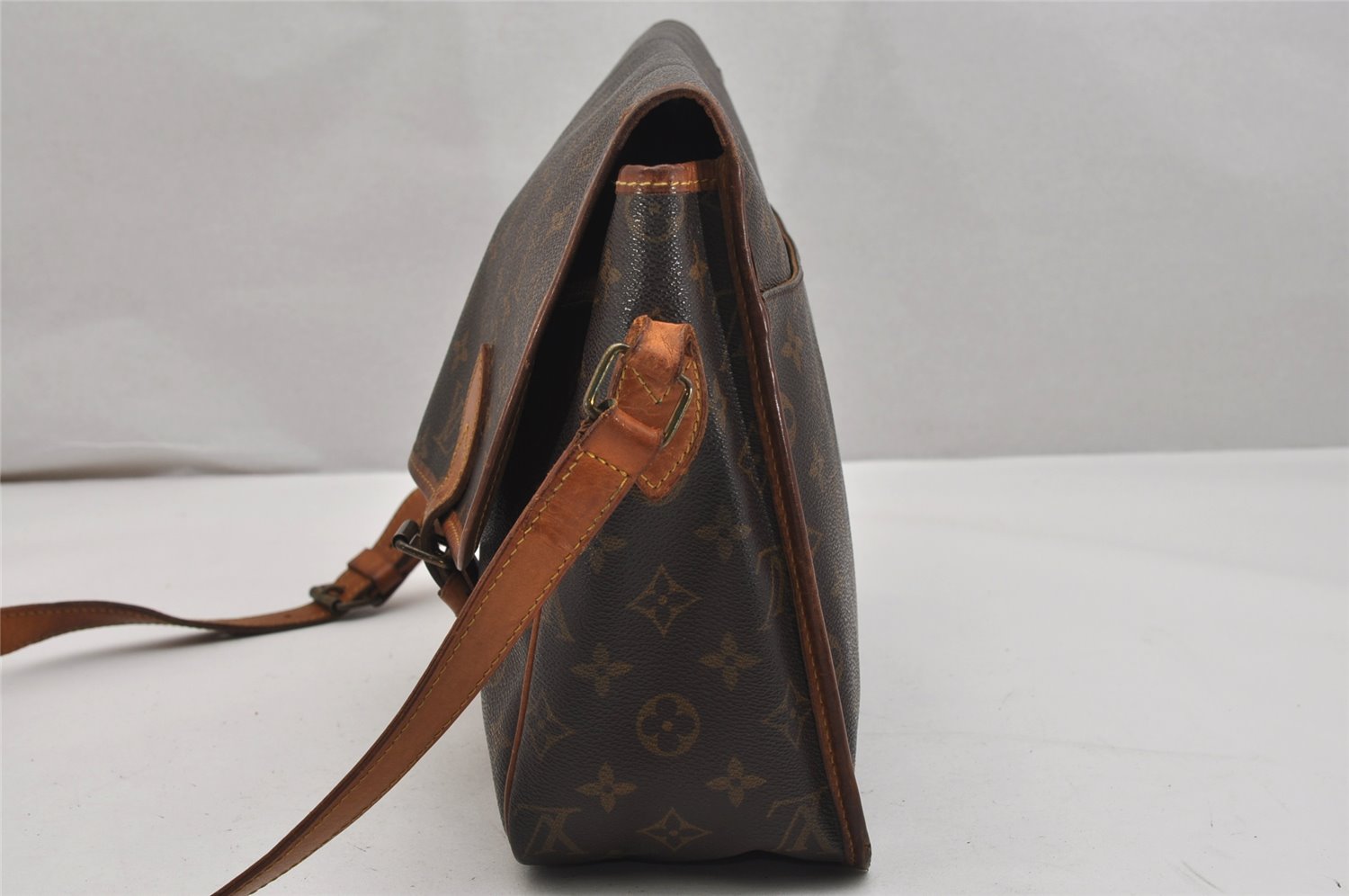 Authentic Louis Vuitton Monogram Gibeciere GM Shoulder Cross Bag M42246 LV 1125K