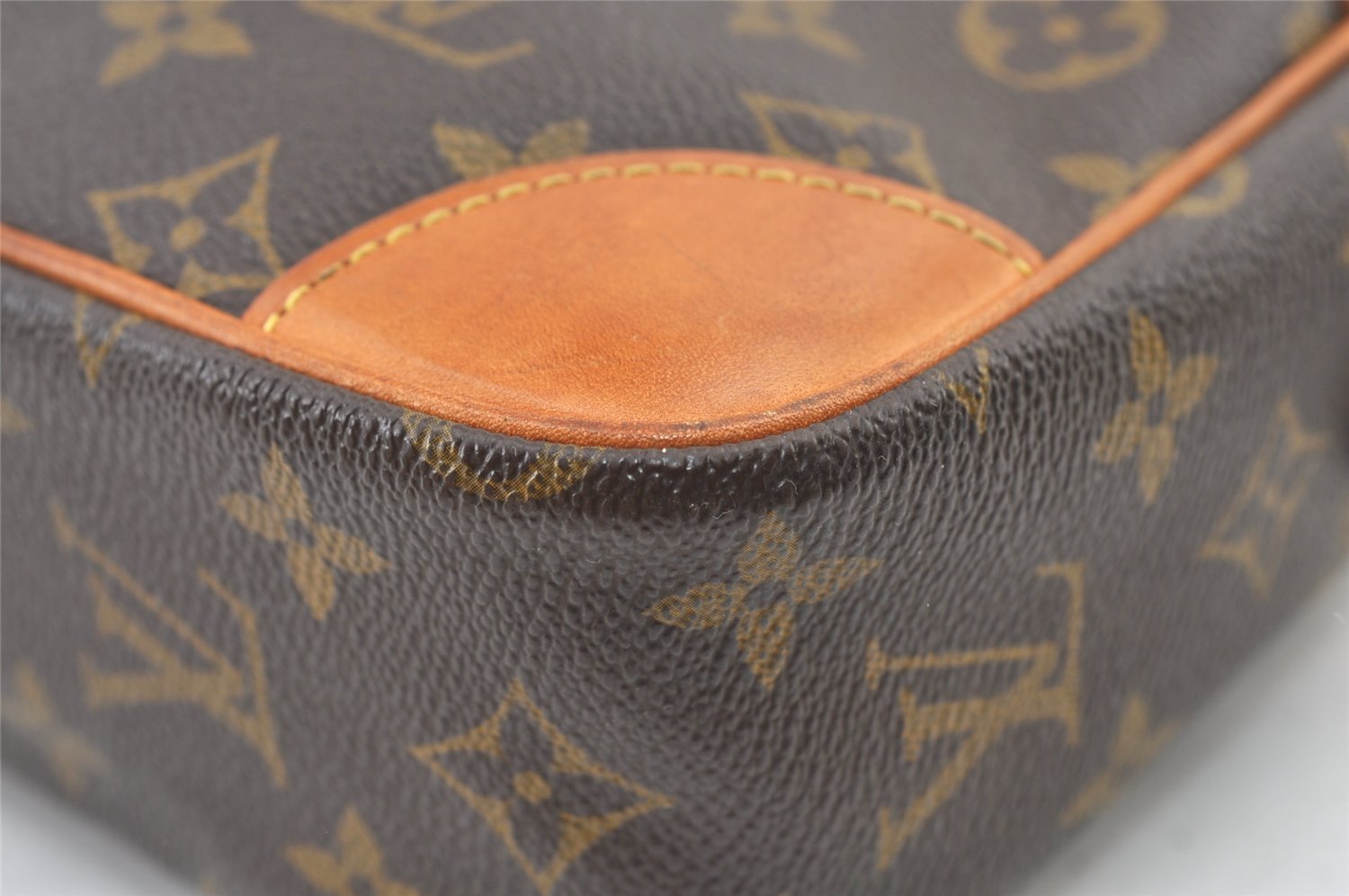 Authentic Louis Vuitton Monogram Compiegne 28 Clutch Hand Bag M51845 LV 1130K