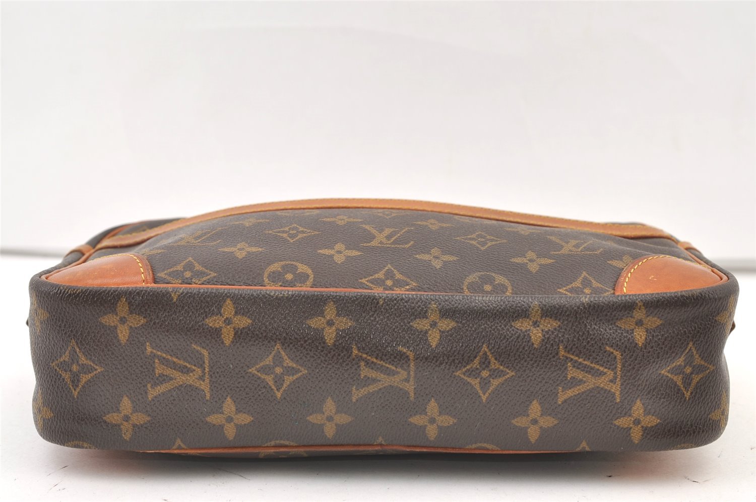 Authentic Louis Vuitton Monogram Compiegne 28 Clutch Hand Bag M51845 LV 1131K
