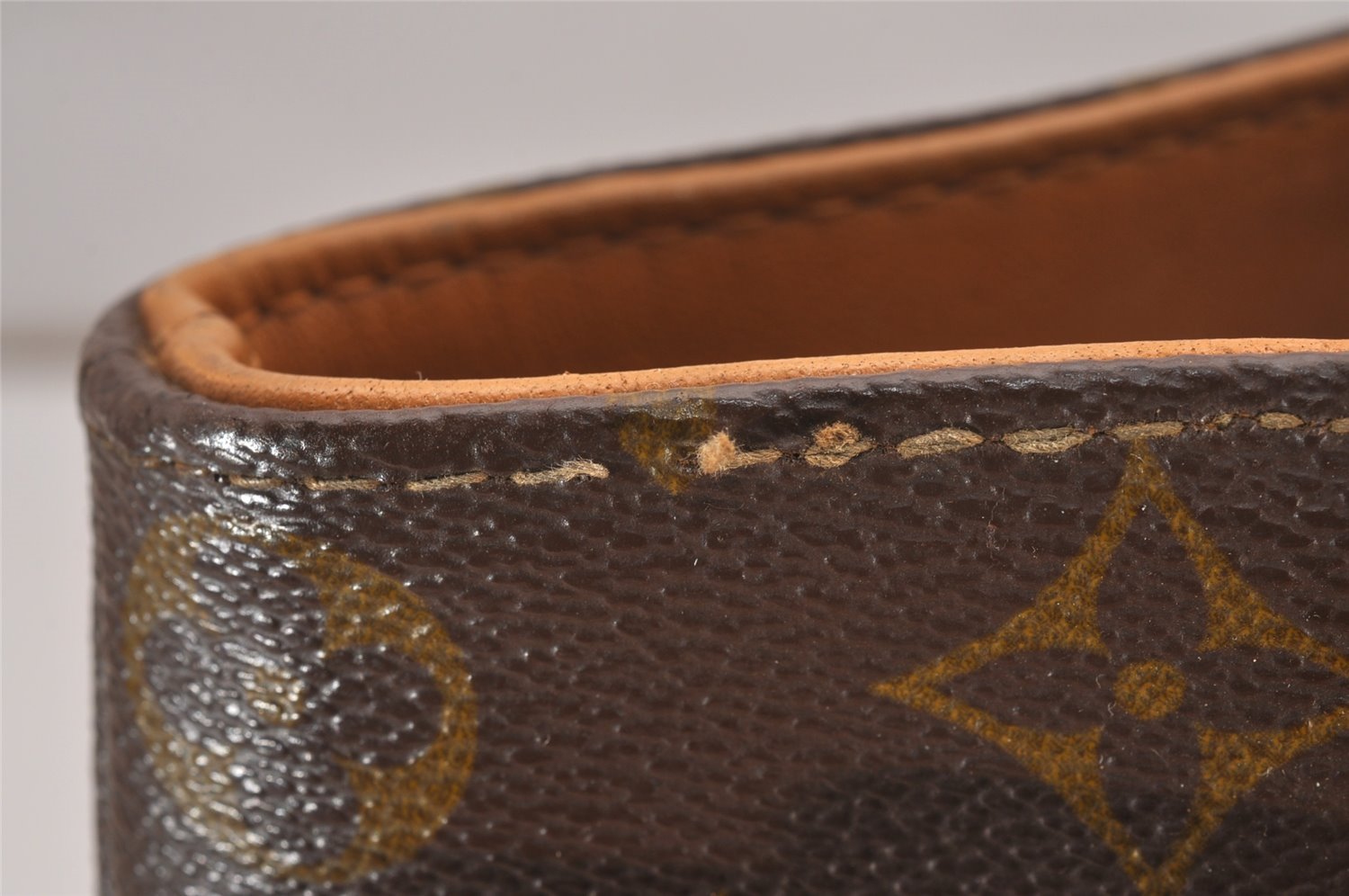 Authentic Louis Vuitton Monogram Bucket PM Shoulder Tote Bag USA Model LV 1137J