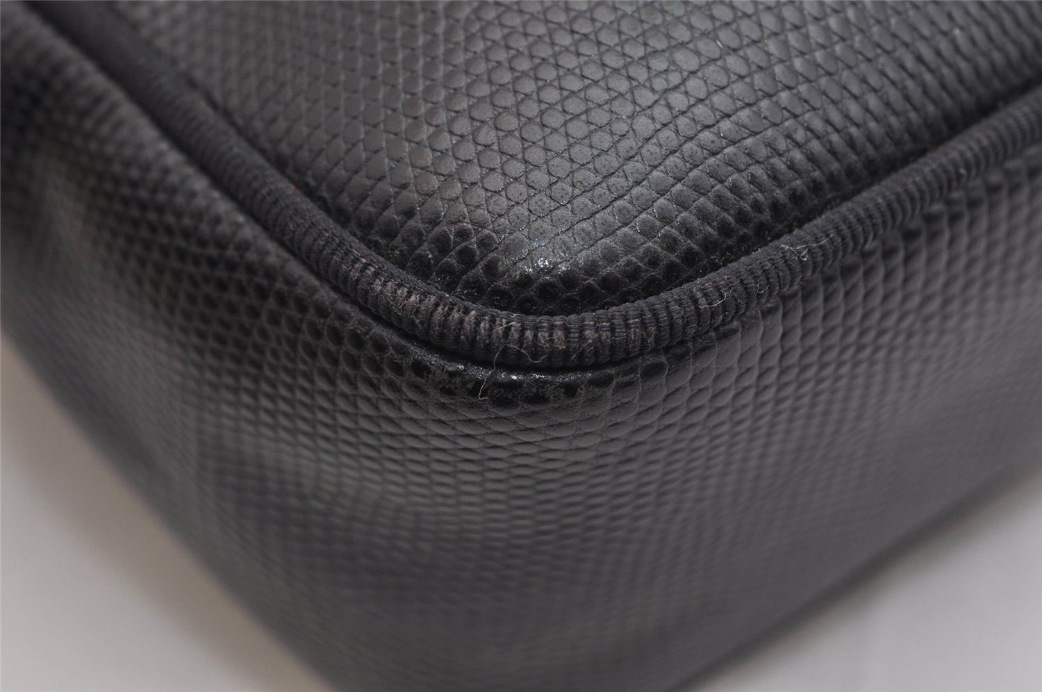 Authentic Salvatore Ferragamo Vara Shoulder Cross Bag Leather Black SF 1142K