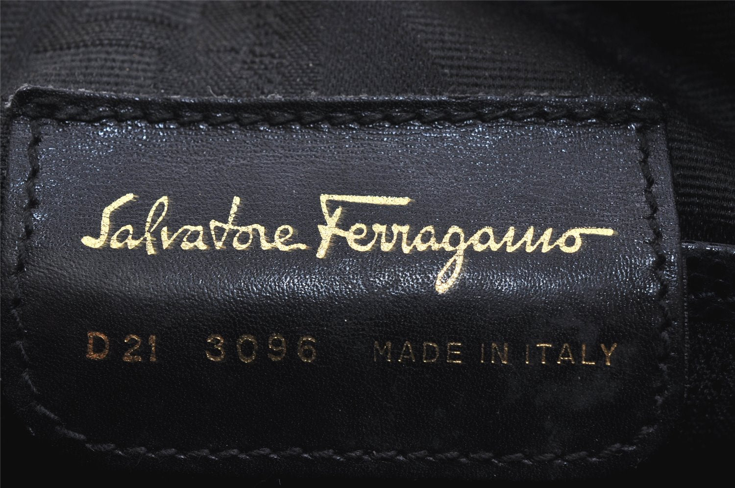 Authentic Salvatore Ferragamo Vara Shoulder Cross Bag Leather Black SF 1142K