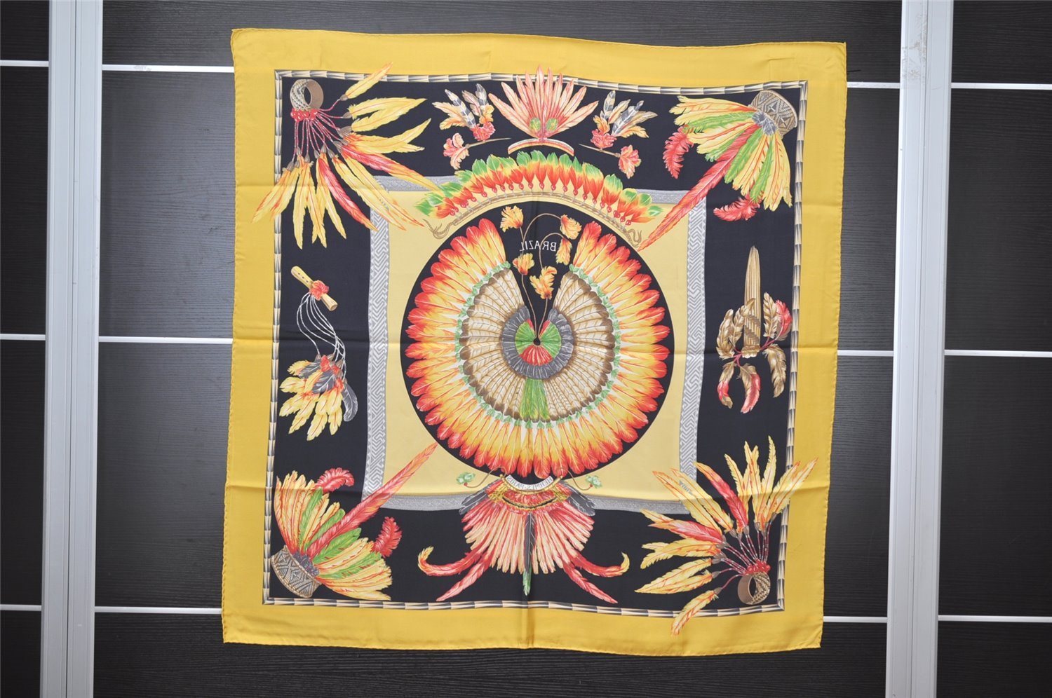 Authentic HERMES Carre 90 Scarf 