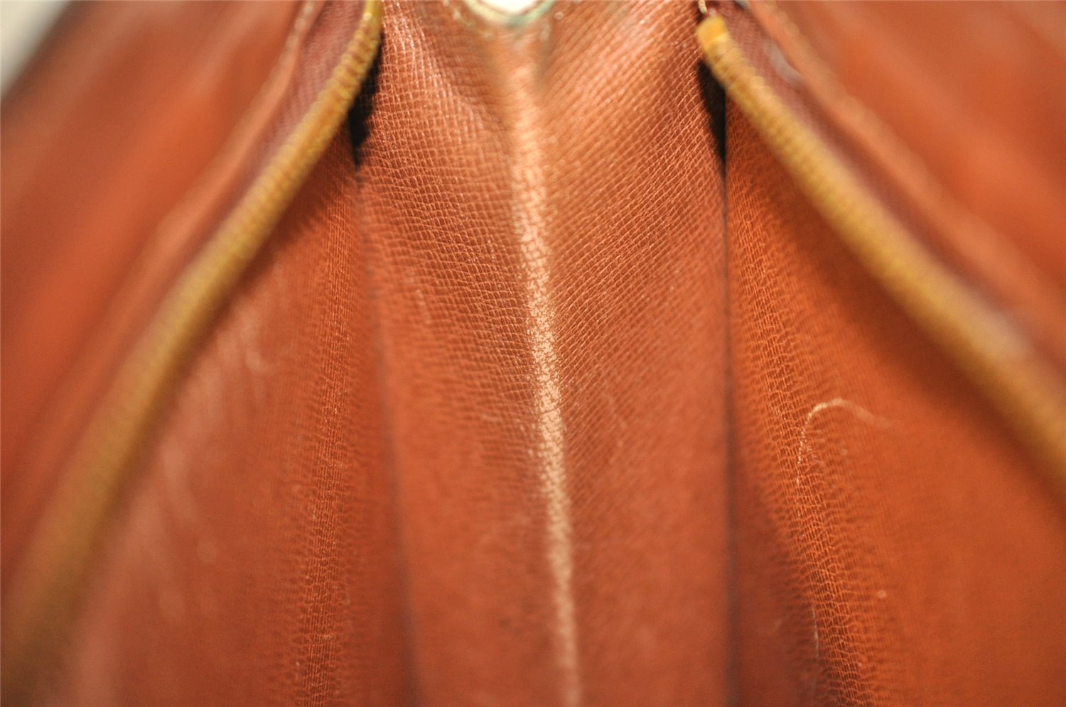 Authentic Louis Vuitton Monogram Pochette Homme Clutch Hand Bag M51795 LV 1172I