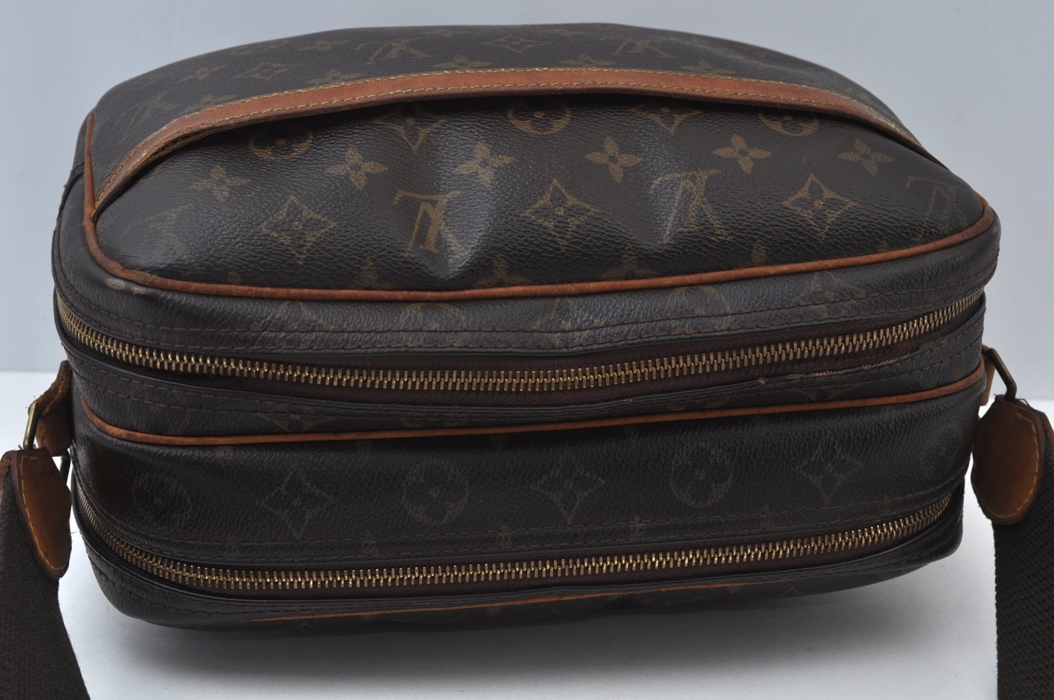 Auth Louis Vuitton Monogram Reporter PM Shoulder Cross Bag M45254 LV Junk 1182H