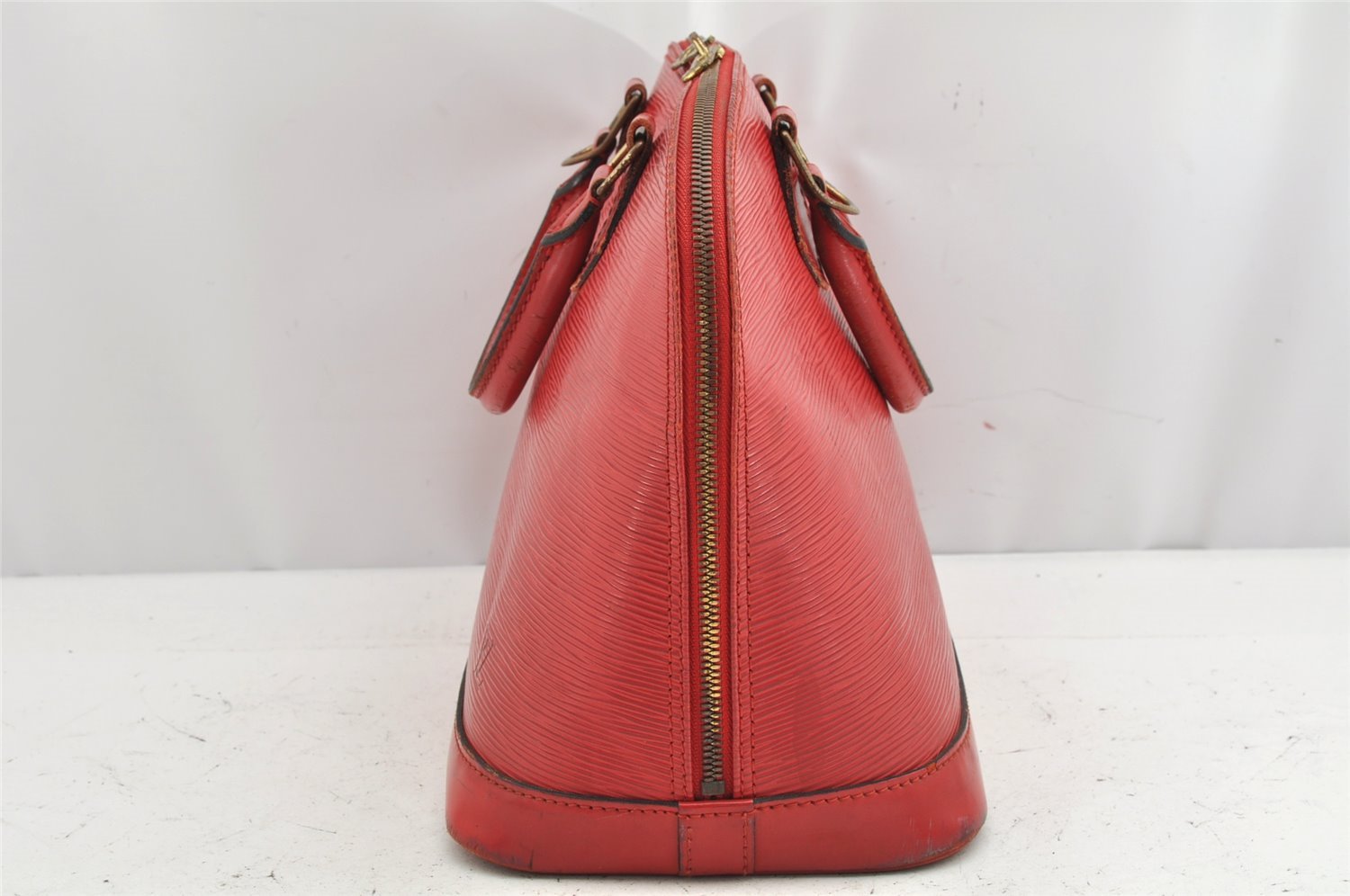 Authentic Louis Vuitton Epi Alma PM Hand Bag Red M52147 LV 1185K