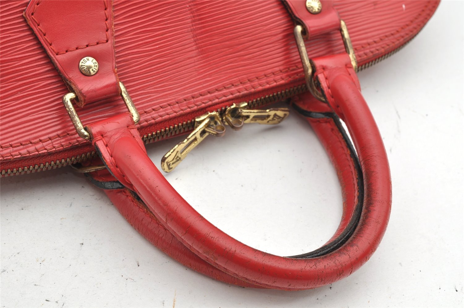 Authentic Louis Vuitton Epi Alma PM Hand Bag Red M52147 LV 1185K