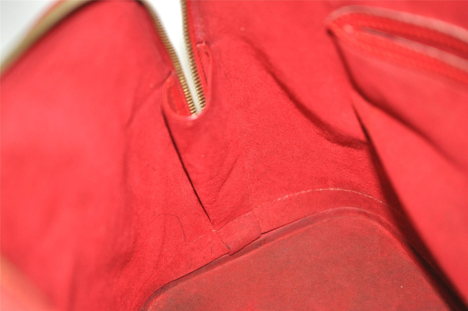 Authentic Louis Vuitton Epi Alma PM Hand Bag Red M52147 LV 1185K