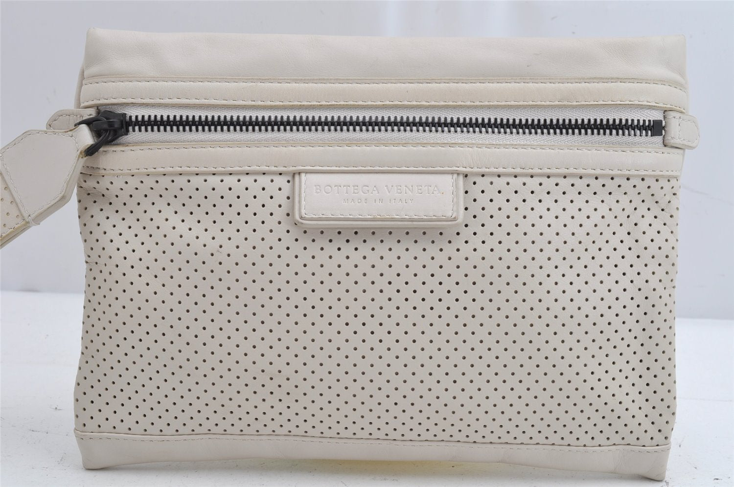 Authentic BOTTEGA VENETA Punching Leather Clutch Hand Bag Purse White 1189K