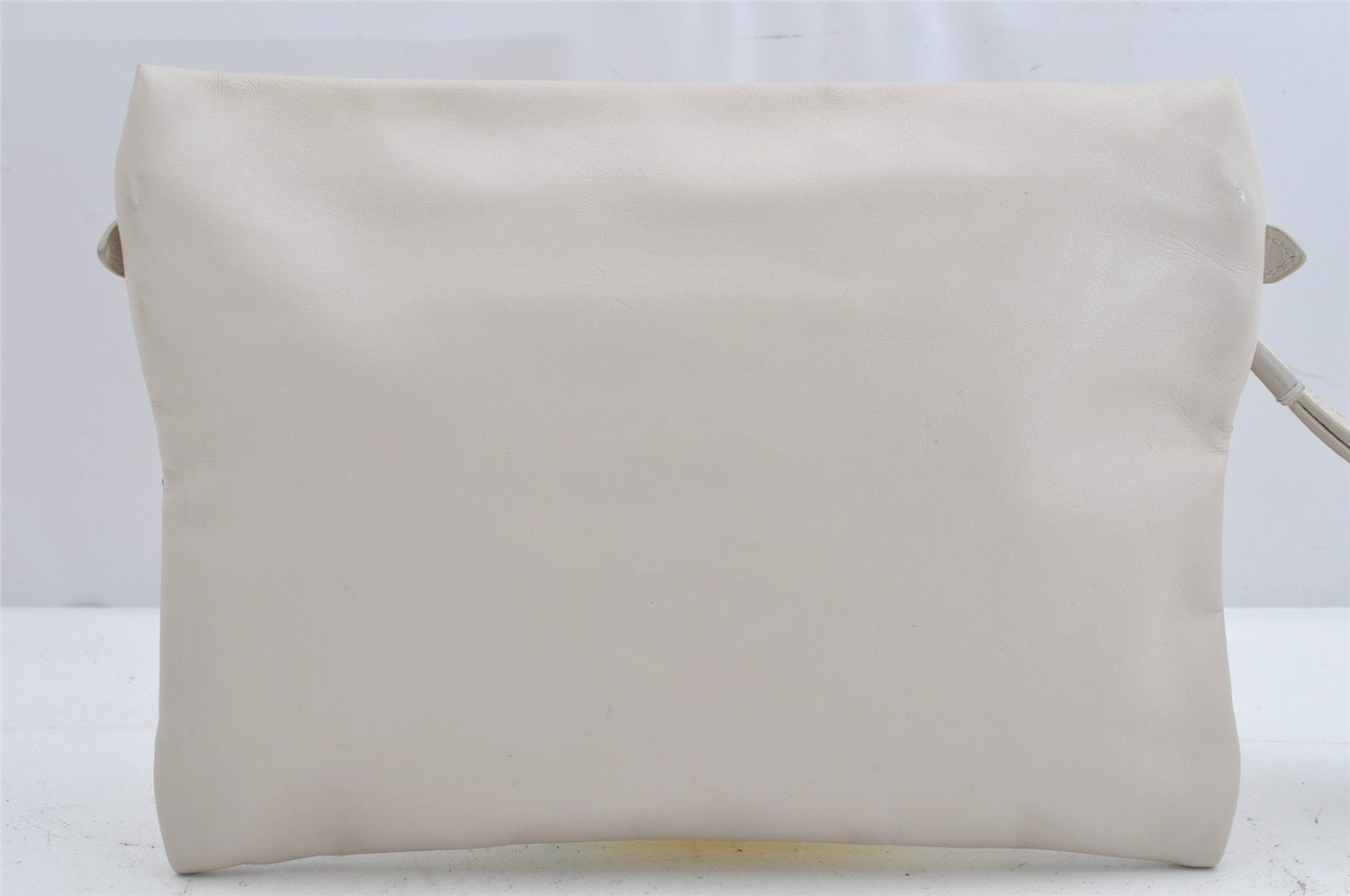 Authentic BOTTEGA VENETA Punching Leather Clutch Hand Bag Purse White 1189K
