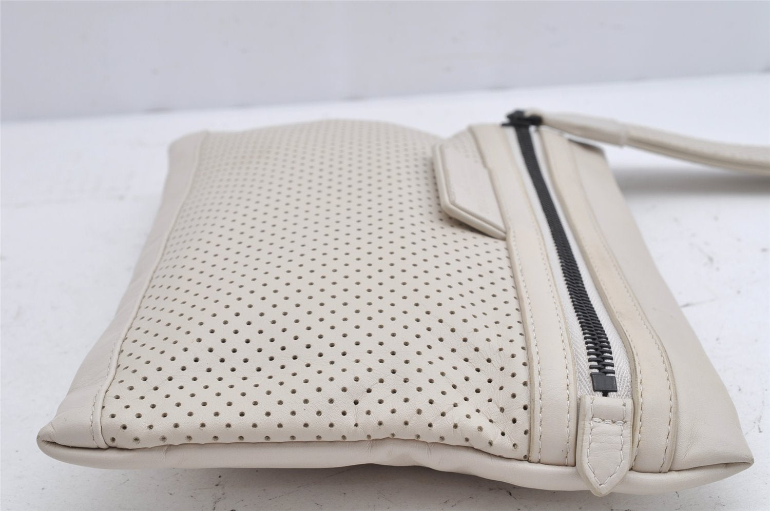 Authentic BOTTEGA VENETA Punching Leather Clutch Hand Bag Purse White 1189K