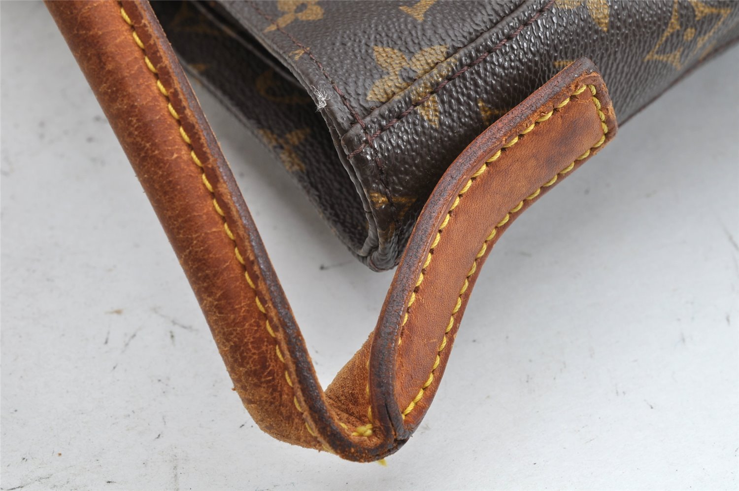 Authentic Louis Vuitton Monogram Looping GM Shoulder Bag M51145 LV 1198K