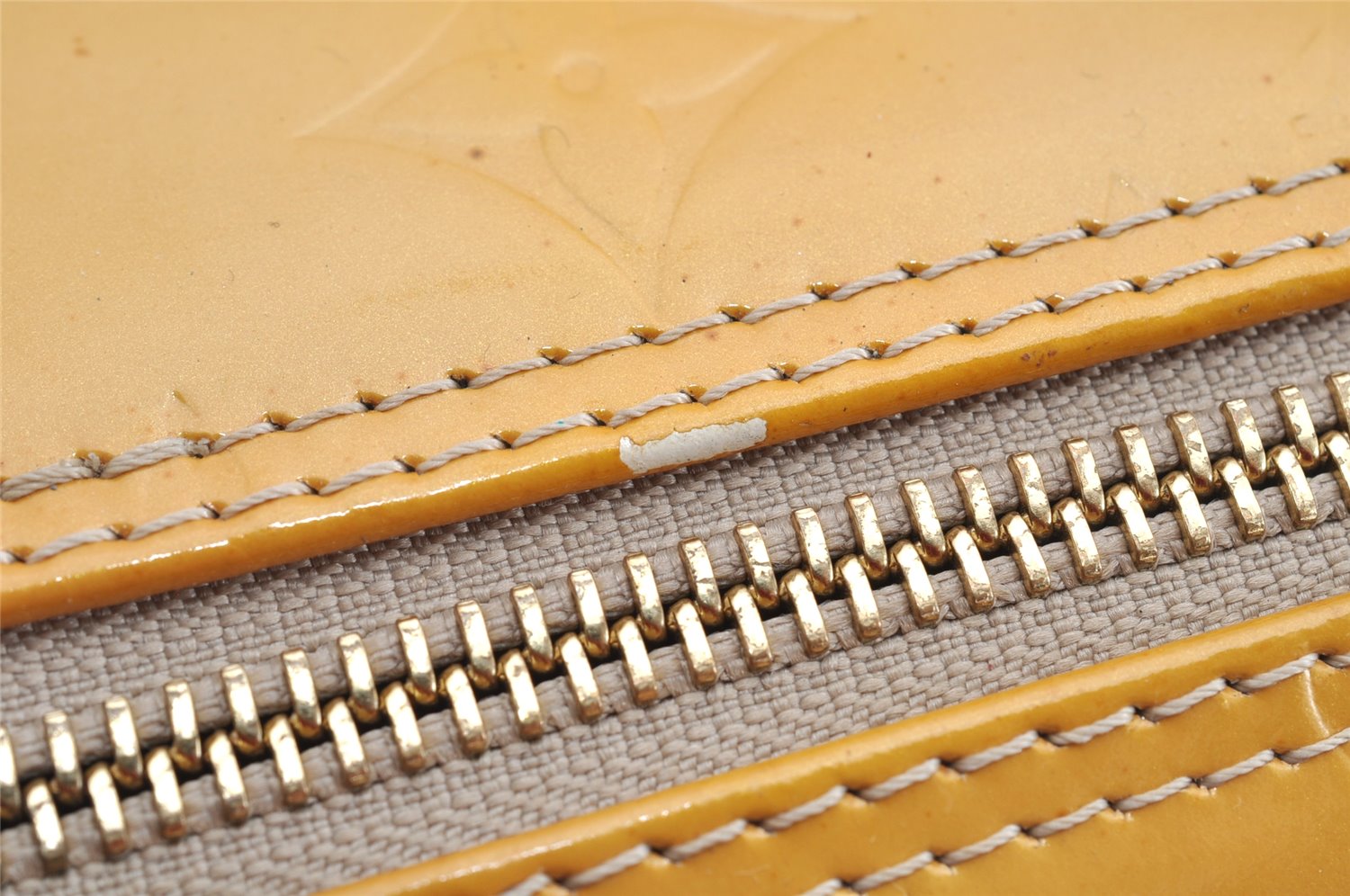 Authentic Louis Vuitton Vernis Bedford Hand Bag Yellow Beige M91006 LV 1205K