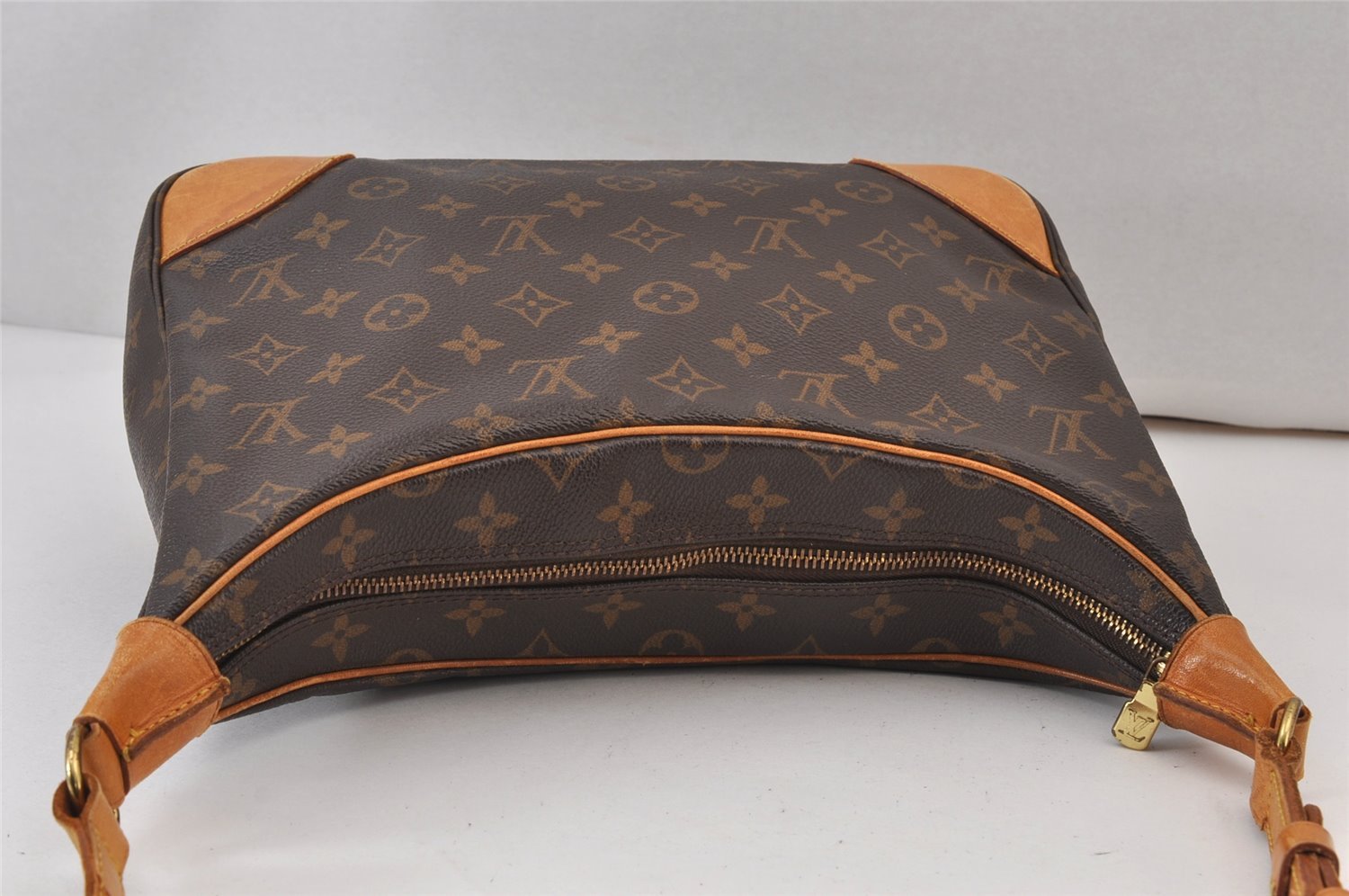 Authentic Louis Vuitton Monogram Boulogne 30 Shoulder Cross Bag M52165 LV 1214K