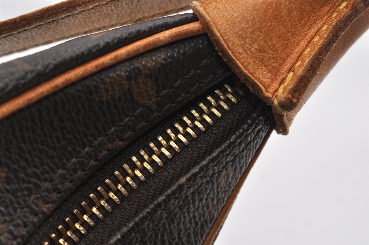 Authentic Louis Vuitton Monogram Boulogne 30 Shoulder Cross Bag M52165 LV 1214K