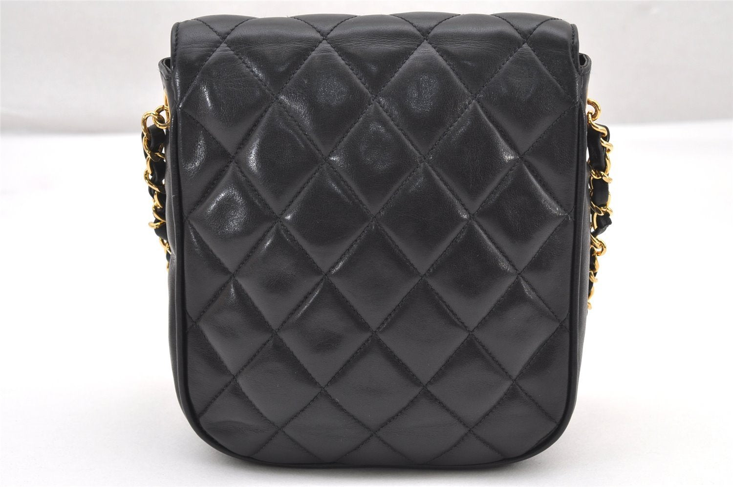 Authentic CHANEL Calf Skin Matelasse Chain Shoulder Cross Bag Black CC 1218J