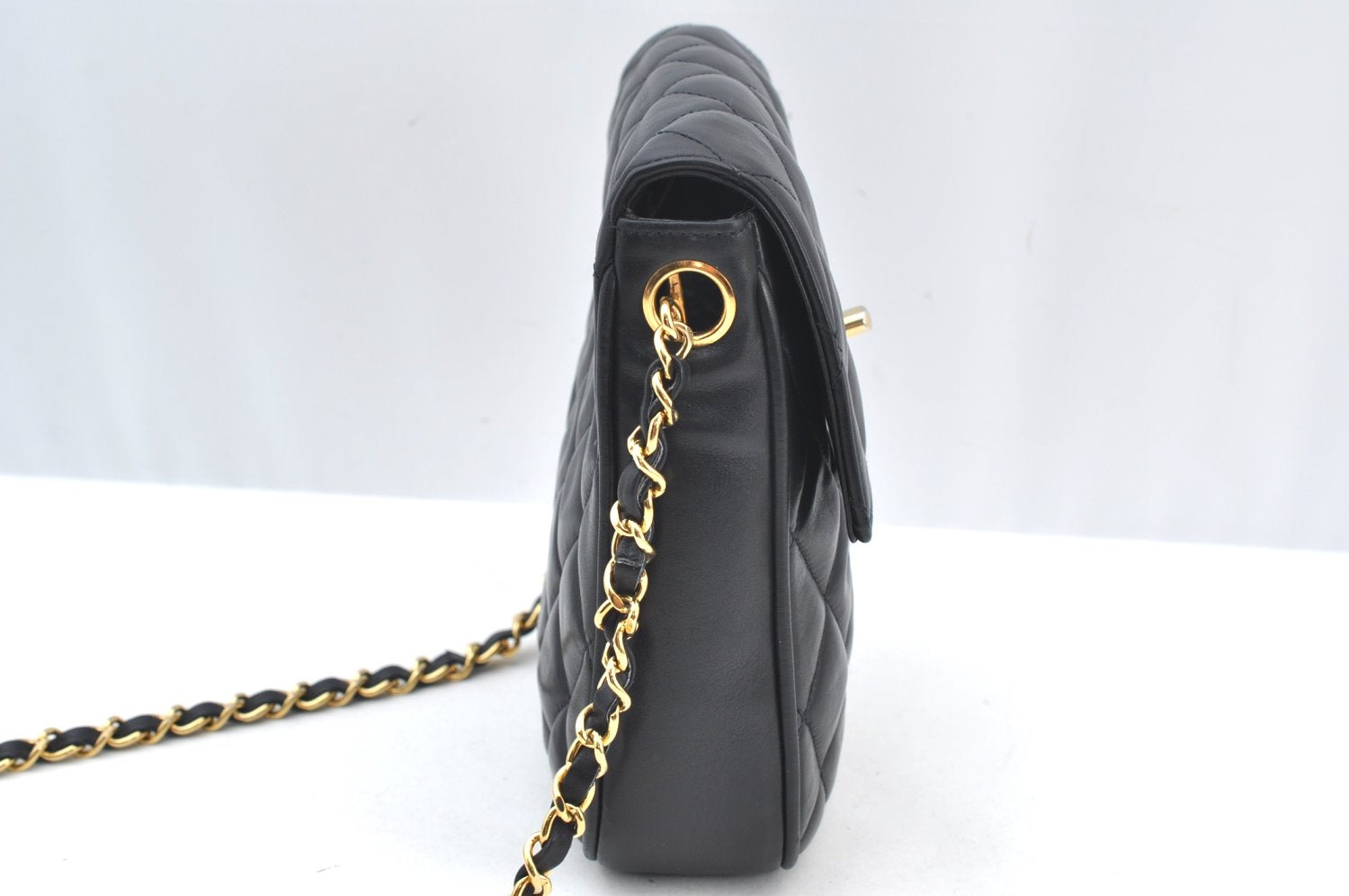 Authentic CHANEL Calf Skin Matelasse Chain Shoulder Cross Bag Black CC 1218J