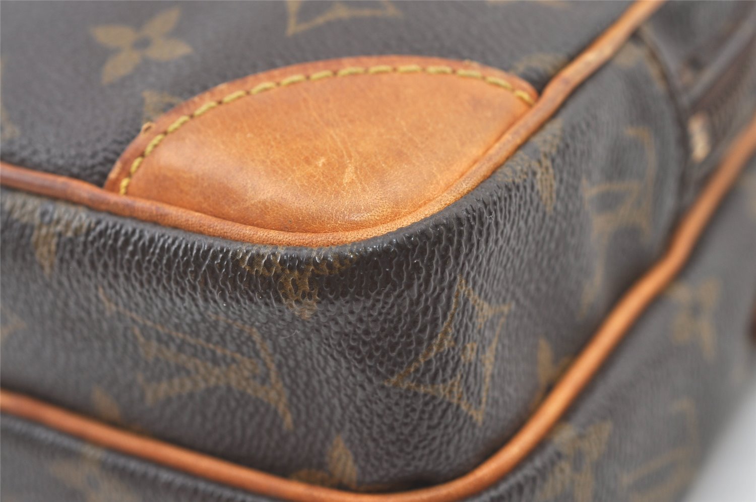 Authentic Louis Vuitton Monogram Amazone Shoulder Cross Body Bag M45236 LV 1218K