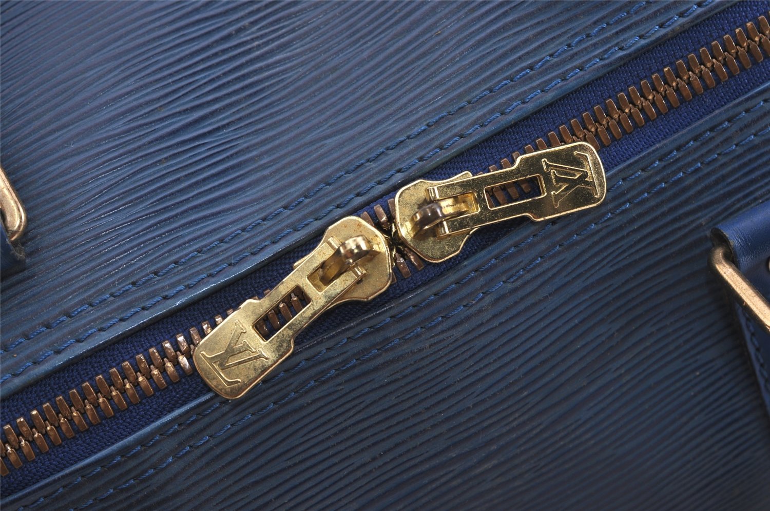 Authentic Louis Vuitton Epi Keepall 50 Boston Travel Bag Blue M42965 LV 1219I