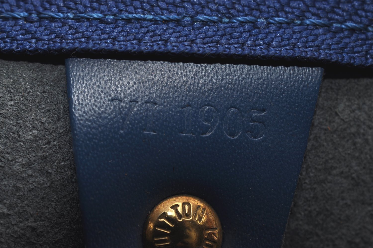 Authentic Louis Vuitton Epi Keepall 50 Boston Travel Bag Blue M42965 LV 1219I