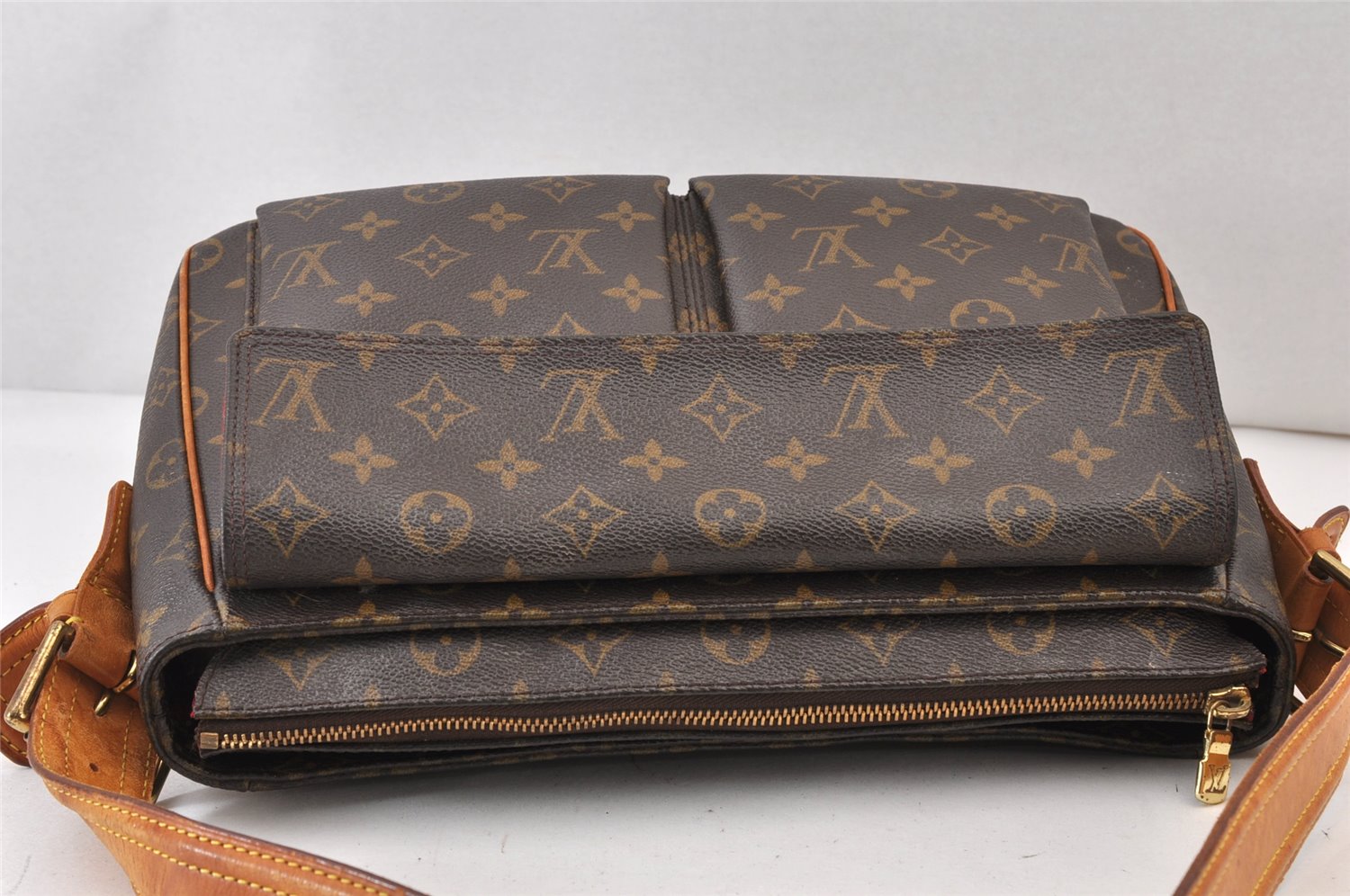 Authentic Louis Vuitton Monogram Viva Cite GM Shoulder Bag M51163 LV 1219K