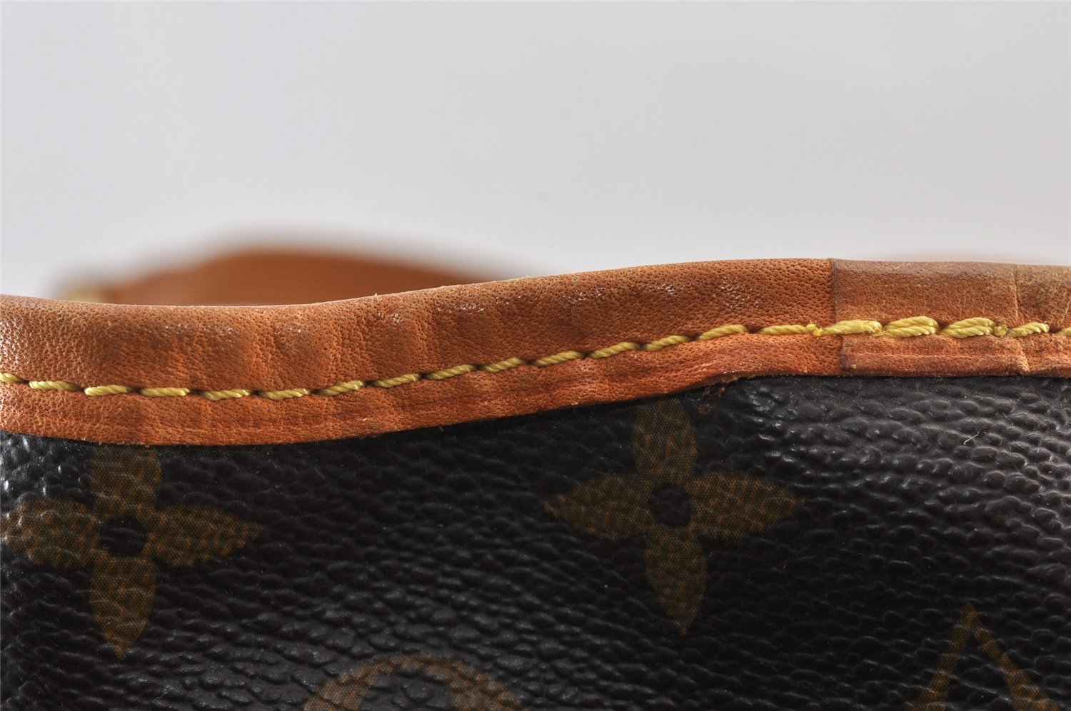 Authentic Louis Vuitton Monogram Batignolles Horizontal Tote Bag M51154 LV 1220K