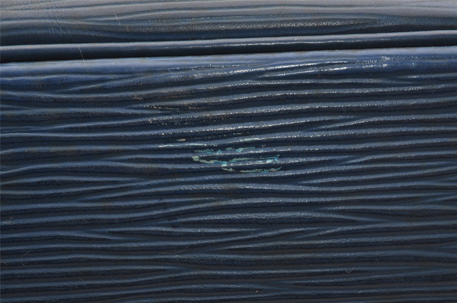 Authentic Louis Vuitton Epi Petit Noe Shoulder Drawstring Bag M44105 Blue 1221I