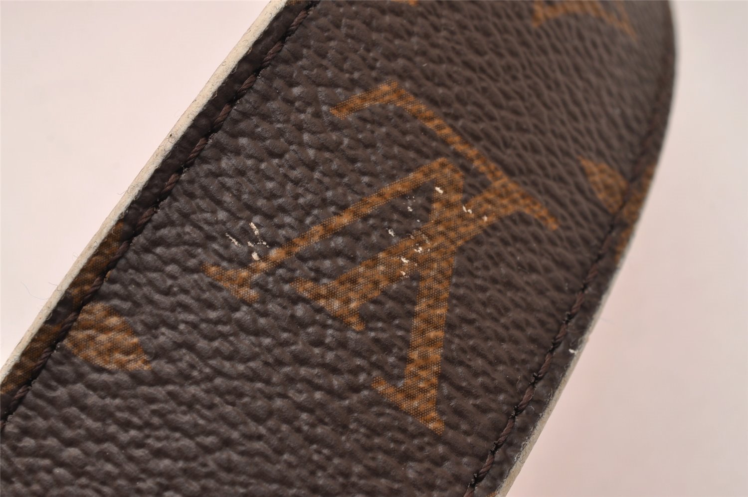 Authentic Louis Vuitton Monogram Shoulder Strap J02285 38.6