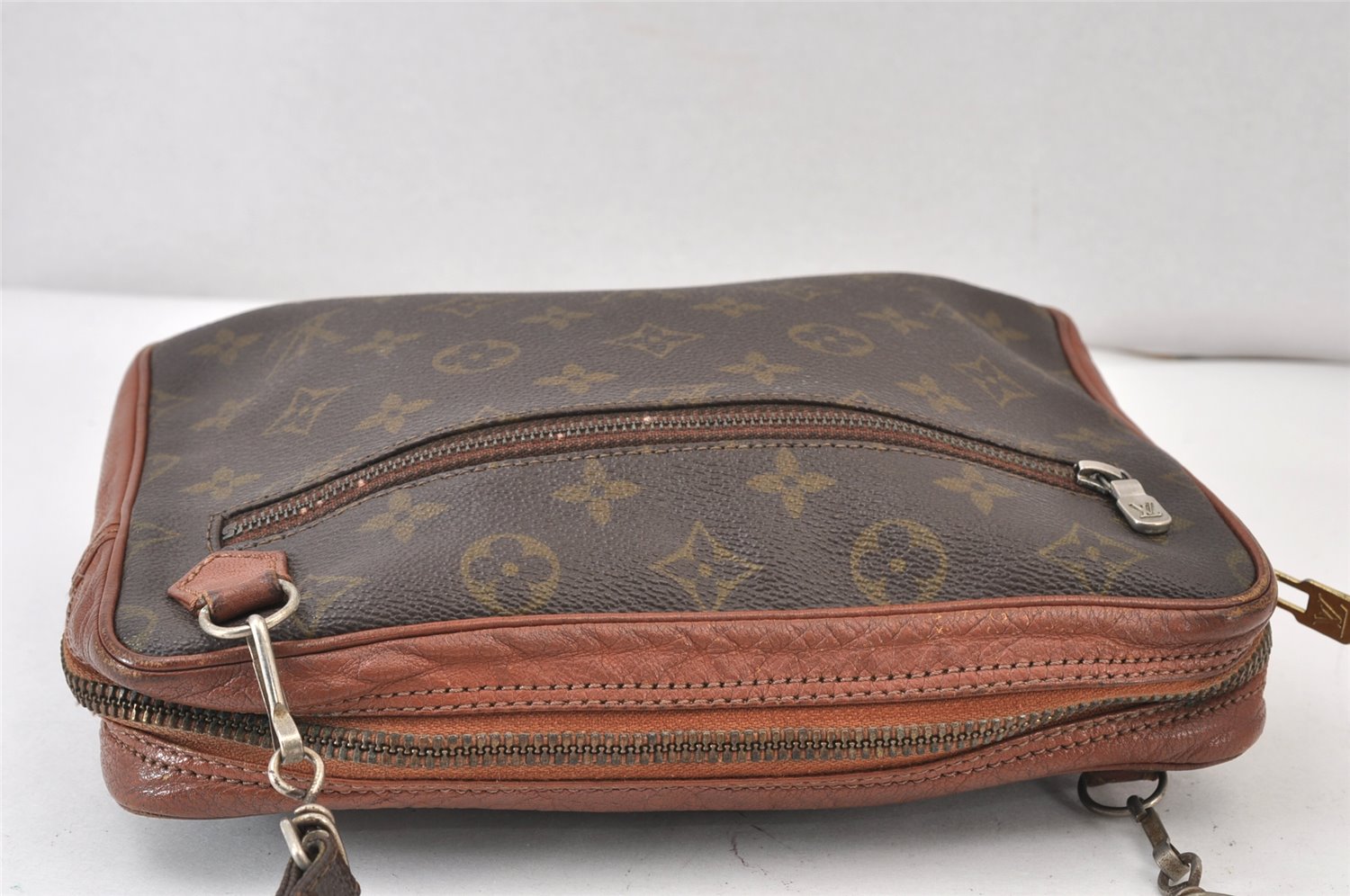 Authentic Louis Vuitton Monogram Shoulder Cross Body Bag Old Model LV 1222K
